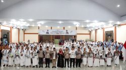 Kakanwil Kemenhaj Sumut Lepas Kloter Terakhir Embarkasi Medan, Ingatkan Jemaah Jaga Kekompakan, Disiplin dan Patuhi Aturan di Tanah Suci