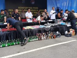 Polrestabes Medan Mengungkap 997 Kasus Narkoba, Serta Musnahkan Narkoba Senilai 300 Milyar.