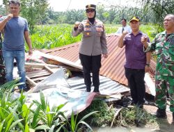 Polsek Binjai Gandeng TNI dan Kepala Desa Grebek Sarang Narkoba