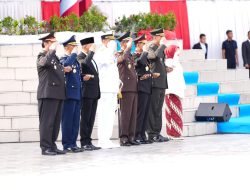 Kapolda Sumut Hadiri Upacara HUT ke-81 RI di Lapangan Astaka