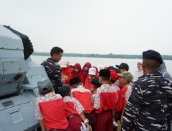 BELAJAR TAK HANYA DI KELAS, SISWA SD Al FITYAH BINJAI JELAJAHI WAWASAN KEMARITIMAN DI KRI TORANI